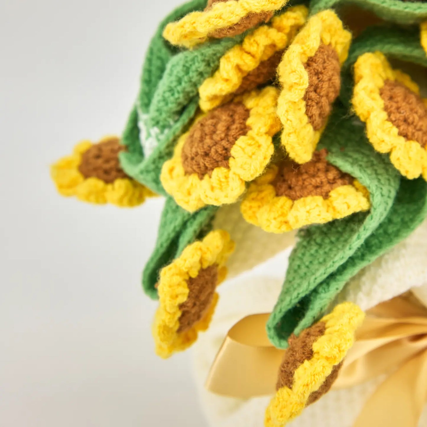 Cashmere Crochet Flower Bouquet Blanket-Sunflower