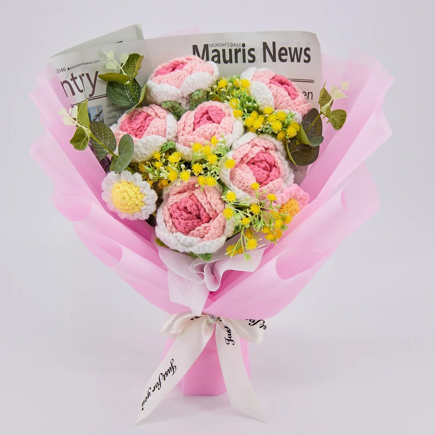Crochet Gradient Pink Rose Daisy Bouquet