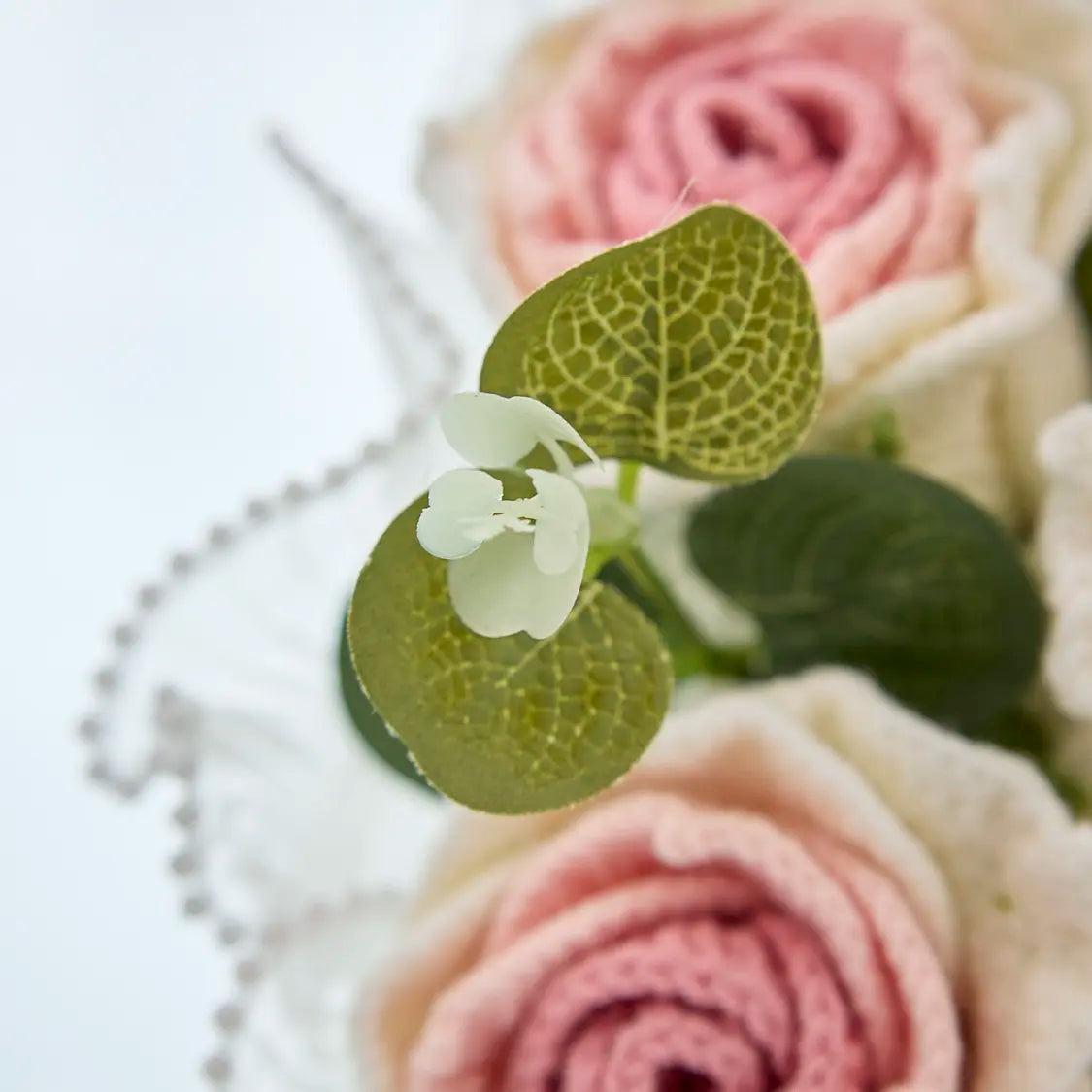 Round Crochet Thai Rose Bouquet